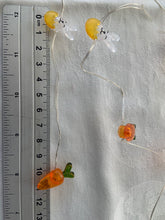 Cargar imagen en el visor de la galería, Guirnalda de Pascua conejo y zanahoria  LED.