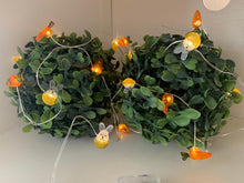 Cargar imagen en el visor de la galería, Guirnalda de Pascua conejo y zanahoria  LED.
