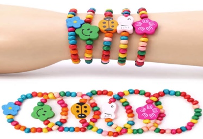 Pulseras de madera.